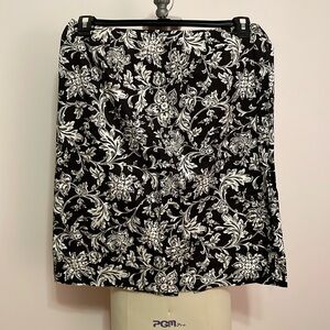 Women’s Skirt Talbots Black & White Sz 12